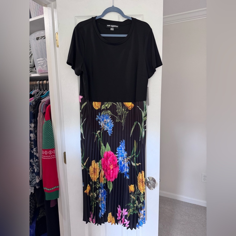 Karl Lagerfeld Women's Printed Pleated Satin Shirt Dress 18 - Picture 2 of 6